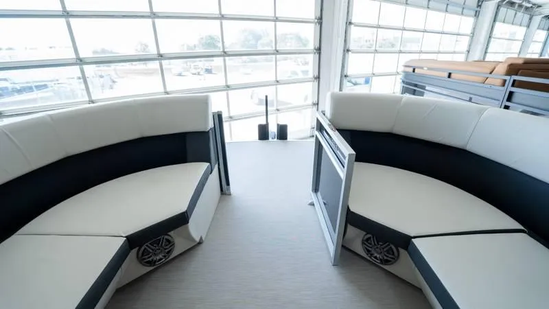 Slide: The Image of Harris Breeze 210 CW 2025 - 14