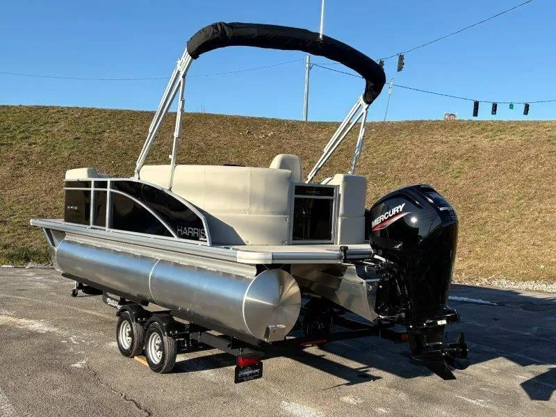 Slide: The Image of Harris Breeze 210 CW 2025 - 141