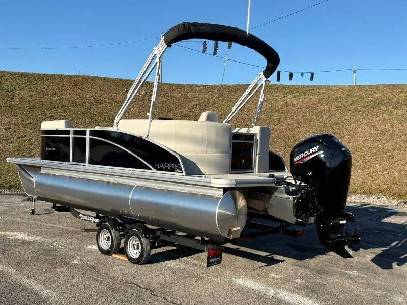 Slide: The Image of Harris Breeze 210 CW 2025 - 144