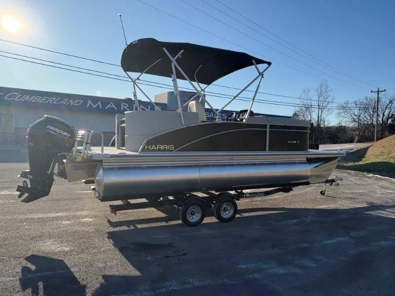 Slide: The Image of Harris Breeze 210 CW 2025 - 145