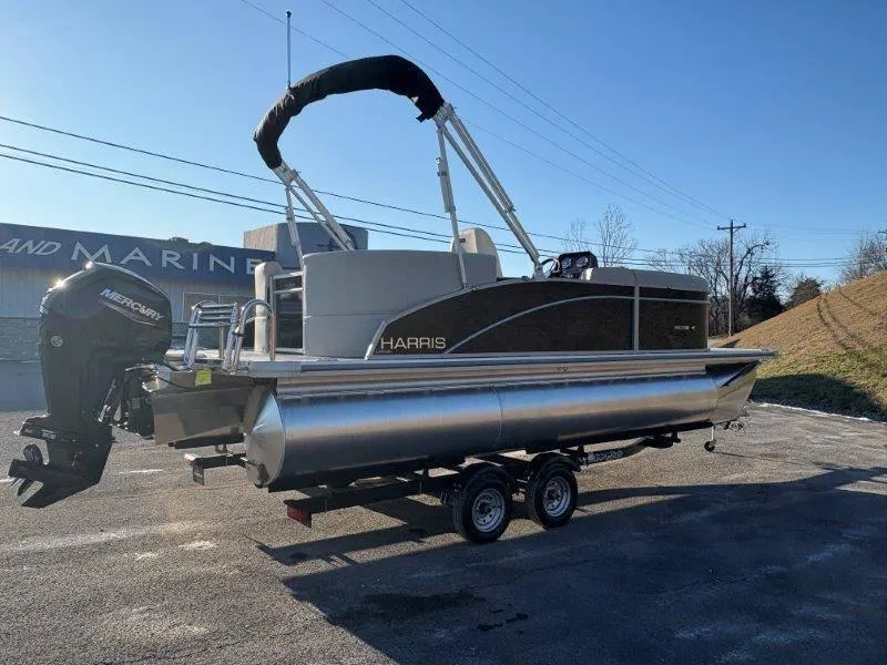 Slide: The Image of Harris Breeze 210 CW 2025 - 147