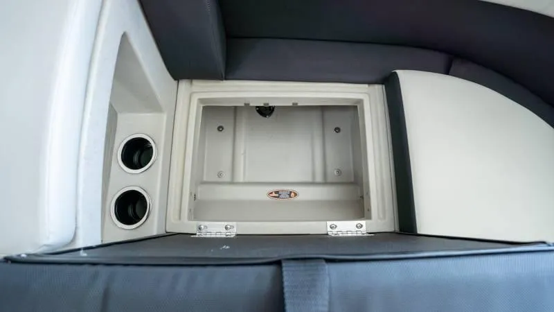 Slide: The Image of Harris Breeze 210 CW 2025 - 19