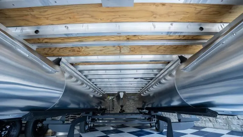 Slide: The Image of Harris Breeze 210 CW 2025 - 40