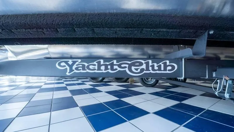 Slide: The Image of Harris Breeze 210 CW 2025 - 42