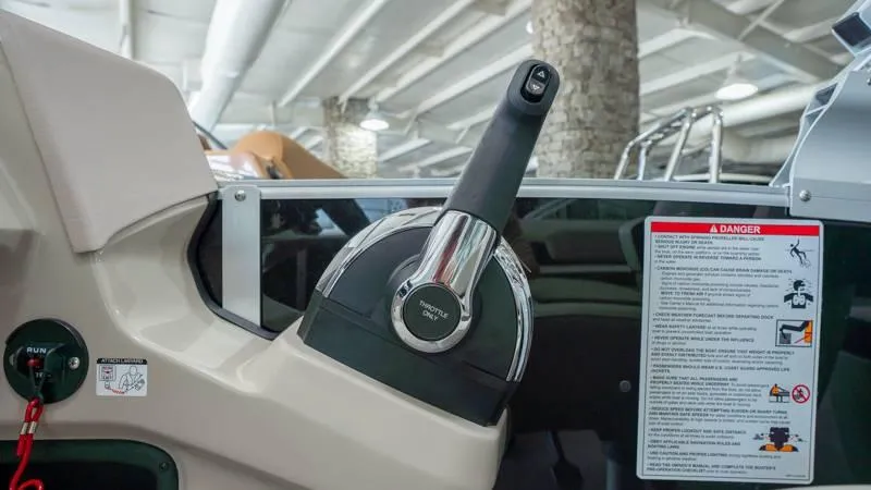 Slide: The Image of Harris Breeze 210 CW 2025 - 49