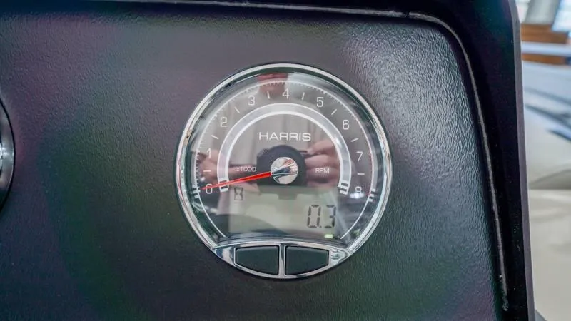 Slide: The Image of Harris Breeze 210 CW 2025 - 52