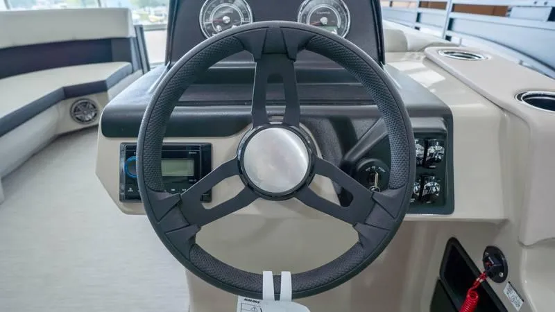 Slide: The Image of Harris Breeze 210 CW 2025 - 59