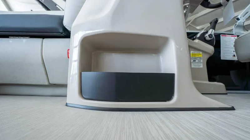 Slide: The Image of Harris Breeze 210 CW 2025 - 66