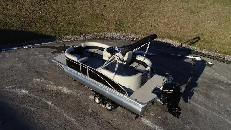 Slide: The Image of Harris Breeze 210 CW 2025 - 77