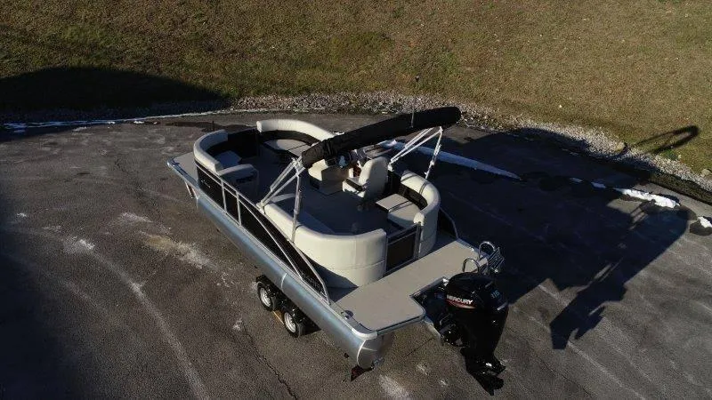 Slide: The Image of Harris Breeze 210 CW 2025 - 78