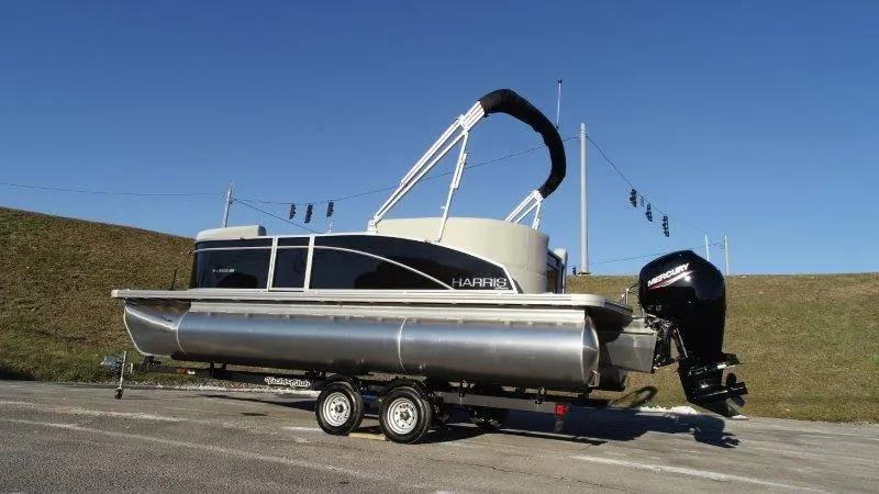 Slide: The Image of Harris Breeze 210 CW 2025 - 87