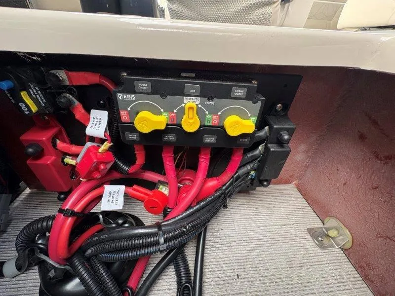 Slide: The Image of Harris Grand Mariner 270 SLDDH 2025 - 34