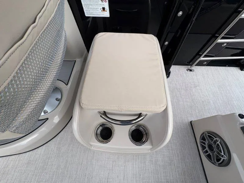 Slide: The Image of Harris Grand Mariner 270 SLDDH 2025 - 43