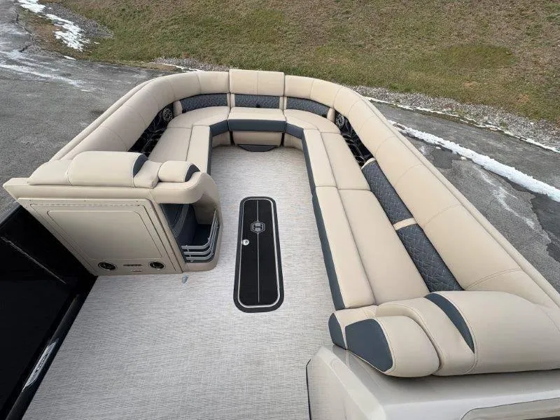 Slide: The Image of Harris Grand Mariner 270 SLDDH 2025 - 54