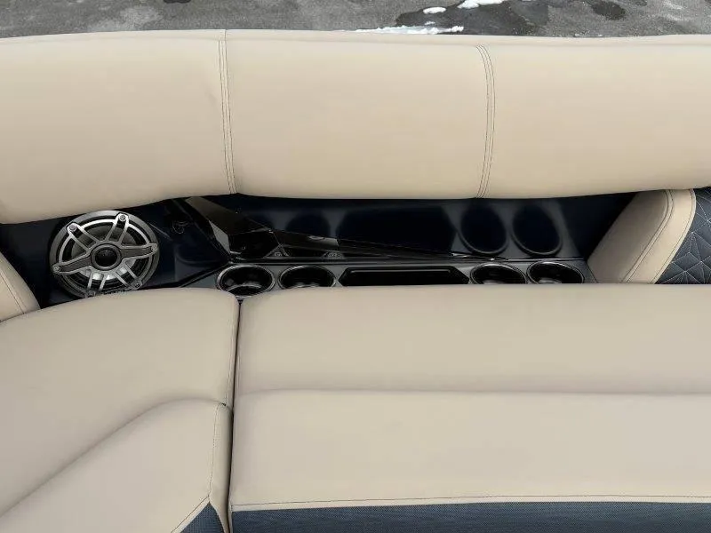 Slide: The Image of Harris Grand Mariner 270 SLDDH 2025 - 55