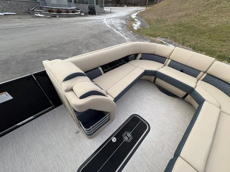 Slide: The Image of Harris Grand Mariner 270 SLDDH 2025 - 57