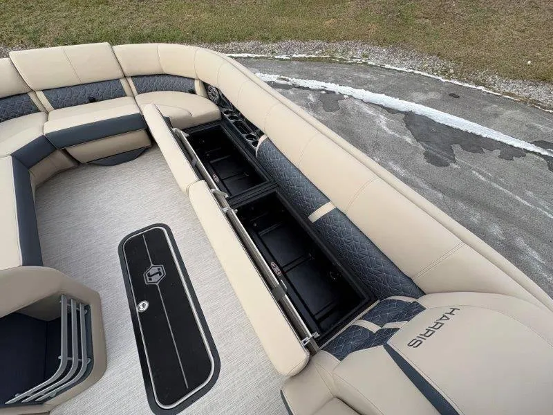 Slide: The Image of Harris Grand Mariner 270 SLDDH 2025 - 58