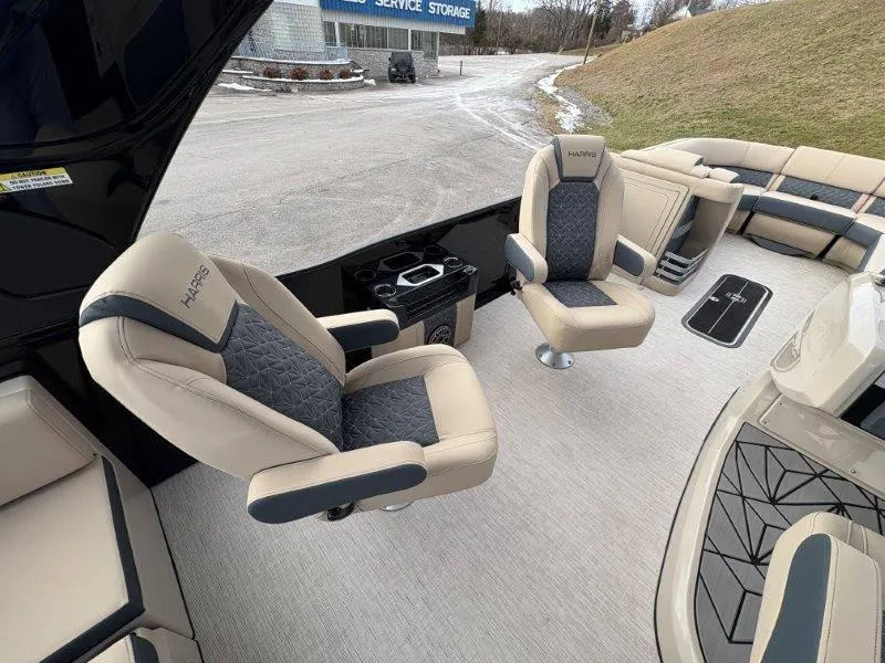 Slide: The Image of Harris Grand Mariner 270 SLDDH 2025 - 63