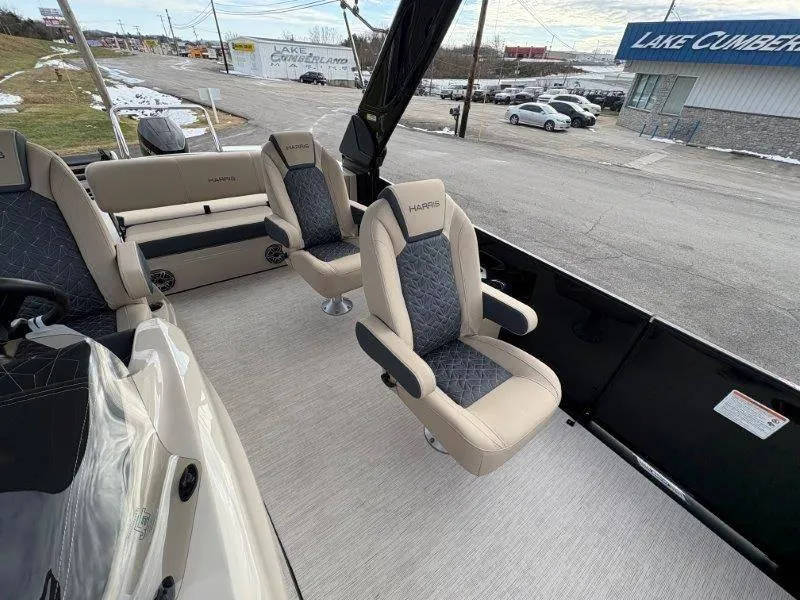 Slide: The Image of Harris Grand Mariner 270 SLDDH 2025 - 66