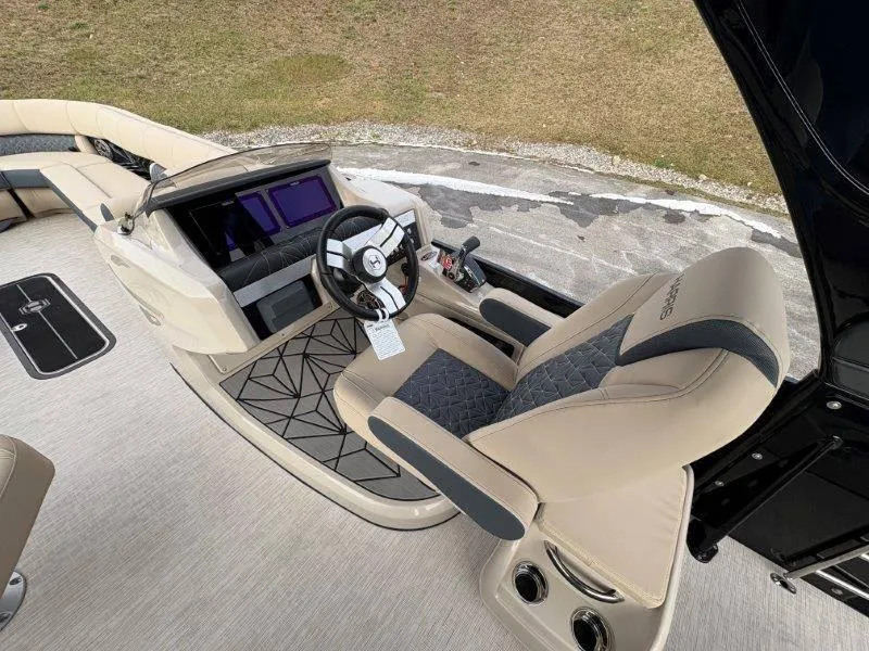 Slide: The Image of Harris Grand Mariner 270 SLDDH 2025 - 71