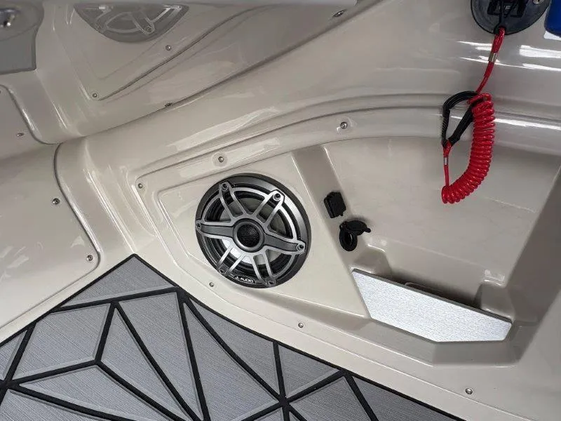 Slide: The Image of Harris Grand Mariner 270 SLDDH 2025 - 73