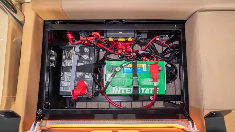 Slide: The Image of Harris Crowne 250 SL 2025 - 97