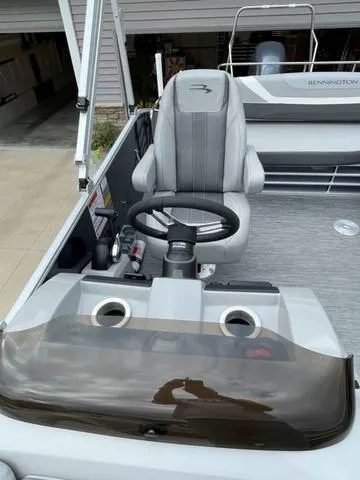 Slide: The Image of Bennington 23 SSBX 2022 - 10