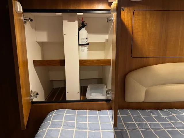 Slide: The Image of Tiara 4300 Sovran 2007 - 55