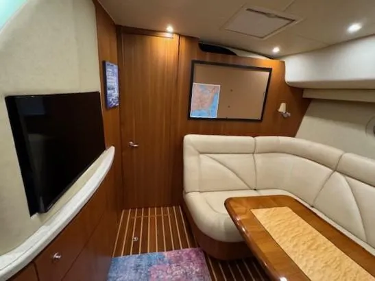 Slide: The Image of Tiara 4300 Sovran 2007 - 60