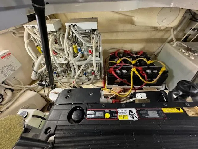 Slide: The Image of Tiara 4300 Sovran 2007 - 74