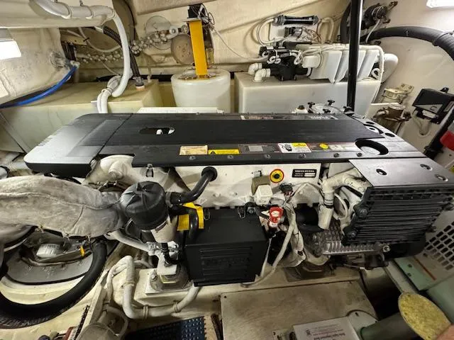 Slide: The Image of Tiara 4300 Sovran 2007 - 78