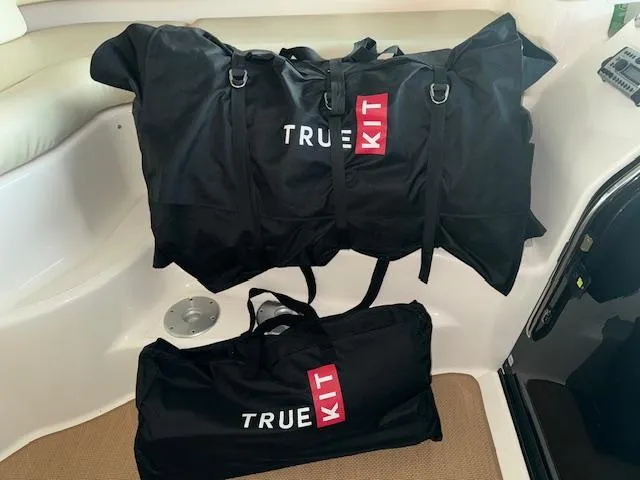 Slide: The Image of Tiara 4300 Sovran 2007 - 90