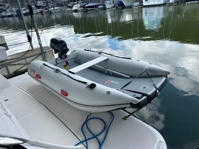 Slide: The Image of Tiara 4300 Sovran 2007 - 93