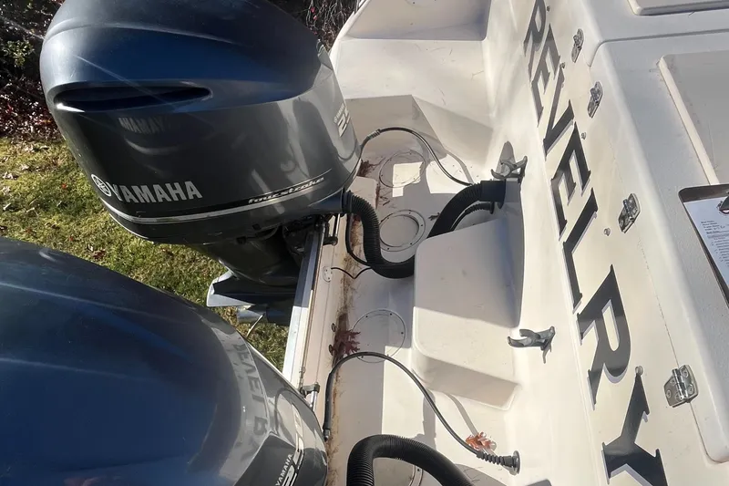 Slide: The Image of Grady-White Express 330 2003 - 53