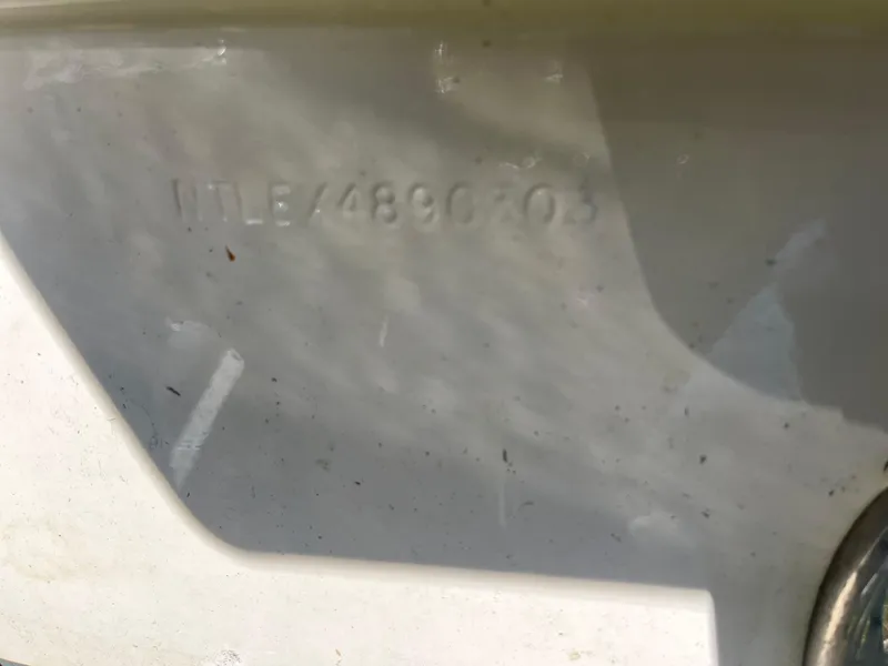 Slide: The Image of Grady-White Express 330 2003 - 55