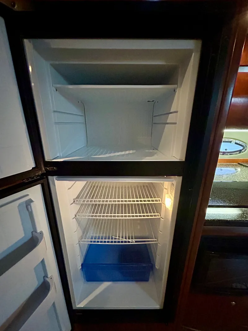 Slide: The Image of Cruisers Yachts 420 Express 2005 - 15