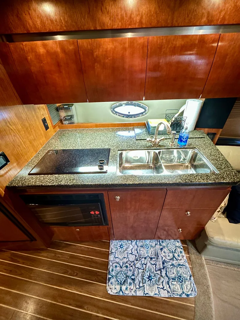 Slide: The Image of Cruisers Yachts 420 Express 2005 - 16