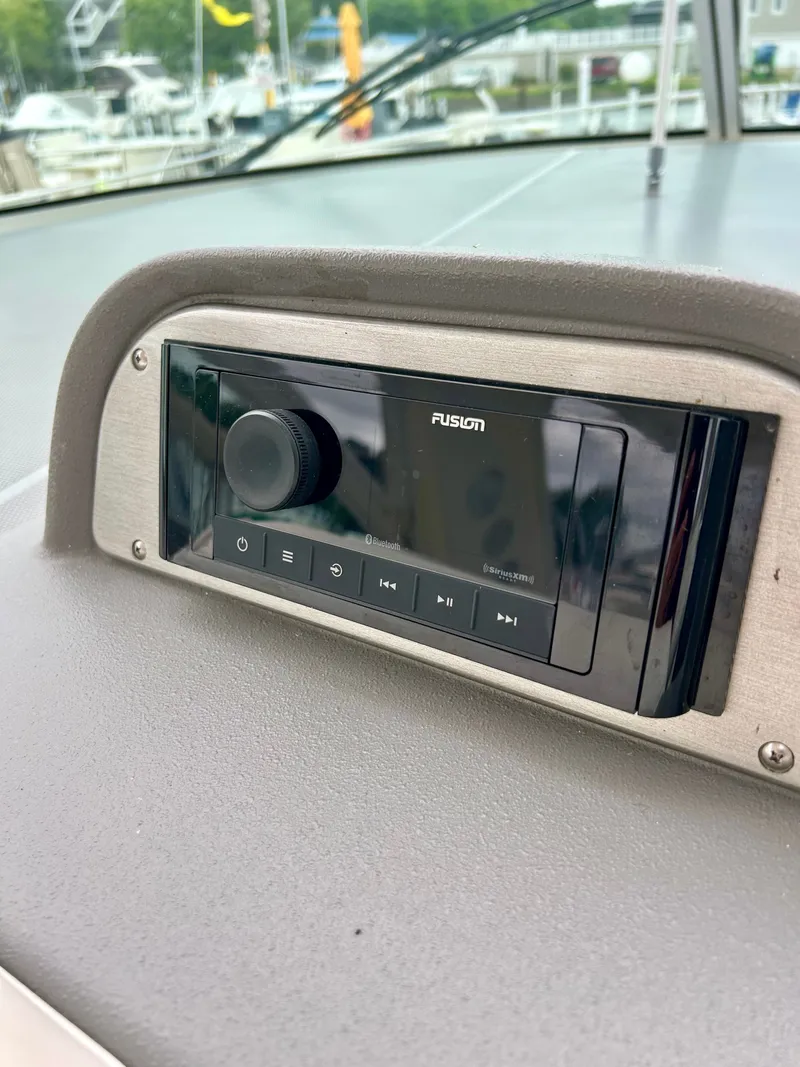 Slide: The Image of Cruisers Yachts 420 Express 2005 - 21