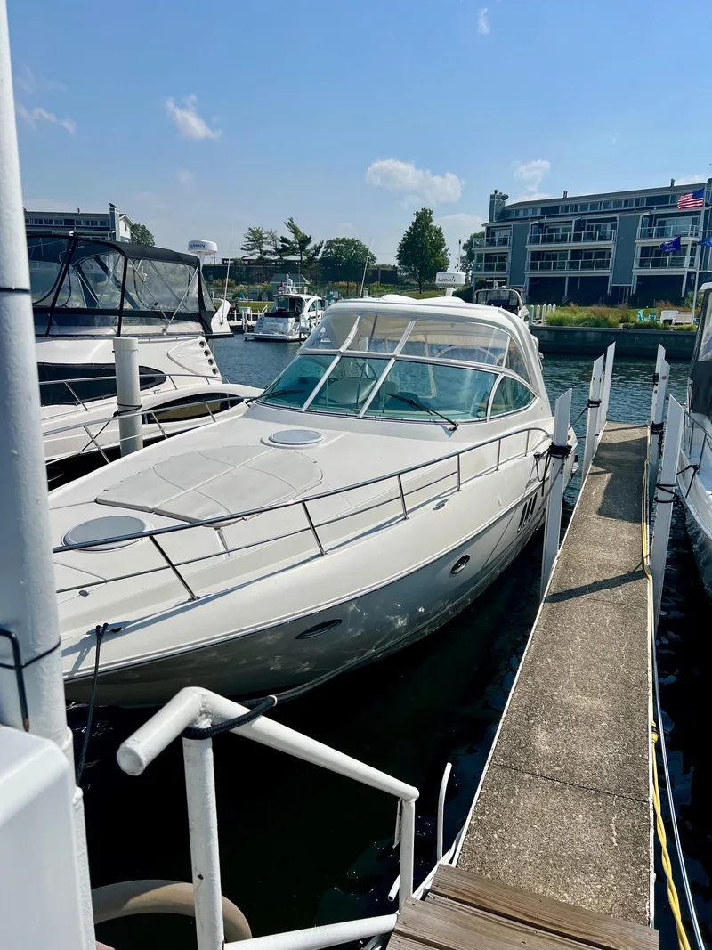 Slide: The Image of Cruisers Yachts 420 Express 2005 - 30