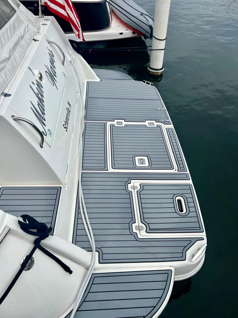 Slide: The Image of Cruisers Yachts 420 Express 2005 - 31