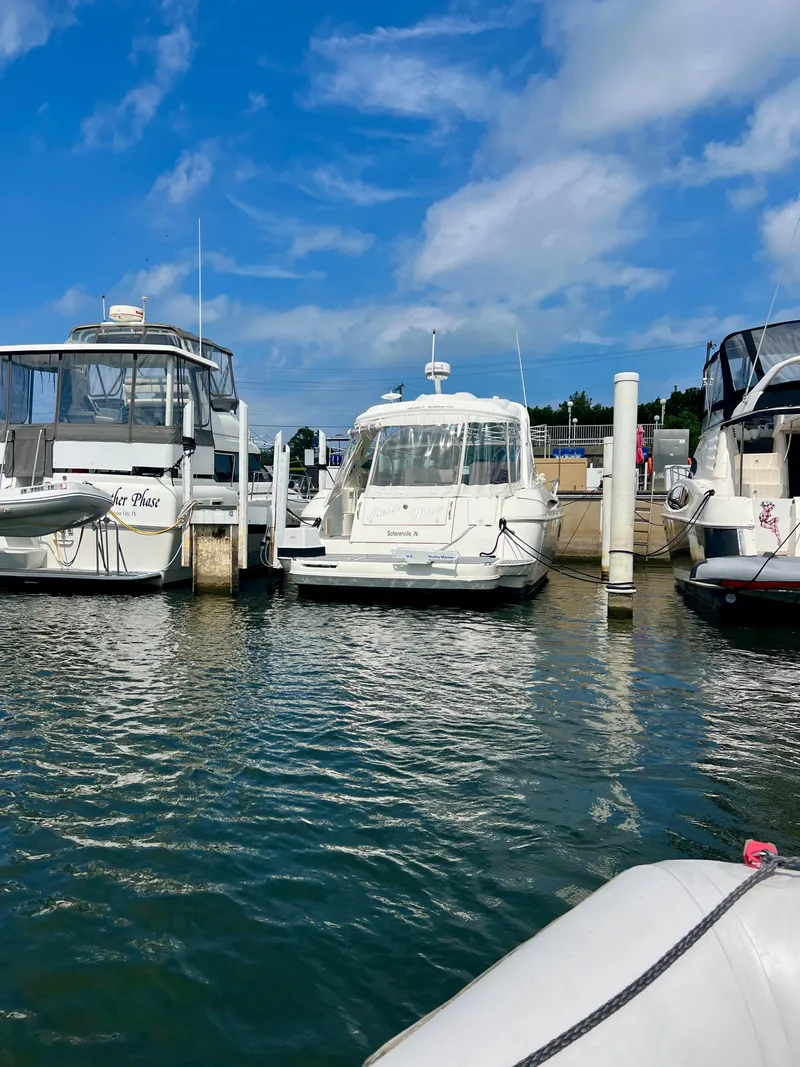 Slide: The Image of Cruisers Yachts 420 Express 2005 - 32