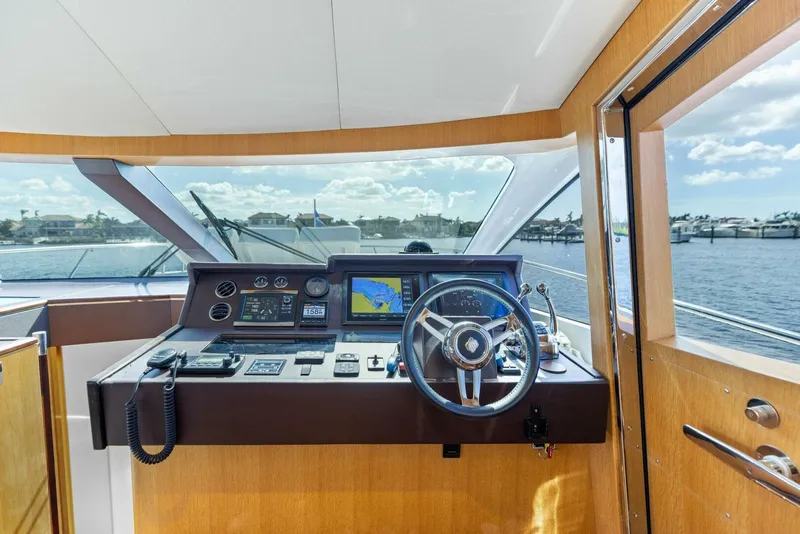 Slide: The Image of 2015 Dyna 60 Motor Yacht 'Wanderlust' - 25