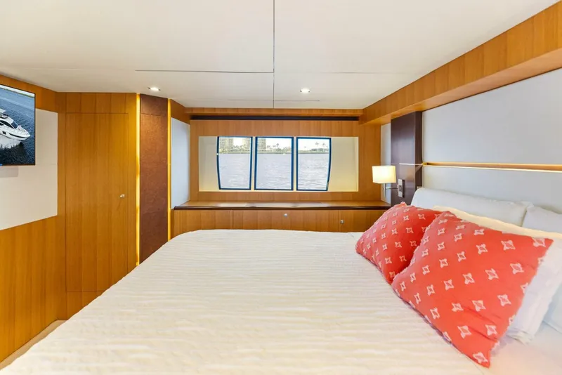Slide: The Image of 2015 Dyna 60 Motor Yacht 'Wanderlust' - 33