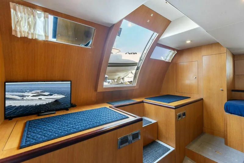 Slide: The Image of 2015 Dyna 60 Motor Yacht 'Wanderlust' - 64