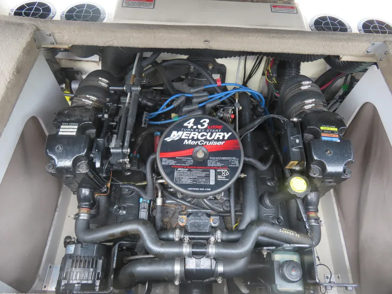 Slide: The Image of Sea Ray 185 Sport 2005 - 7