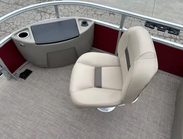 Slide: The Image of 2022 Sun Tracker Bass Buggy 18 DLX boat seat with console and cup holder. - 8