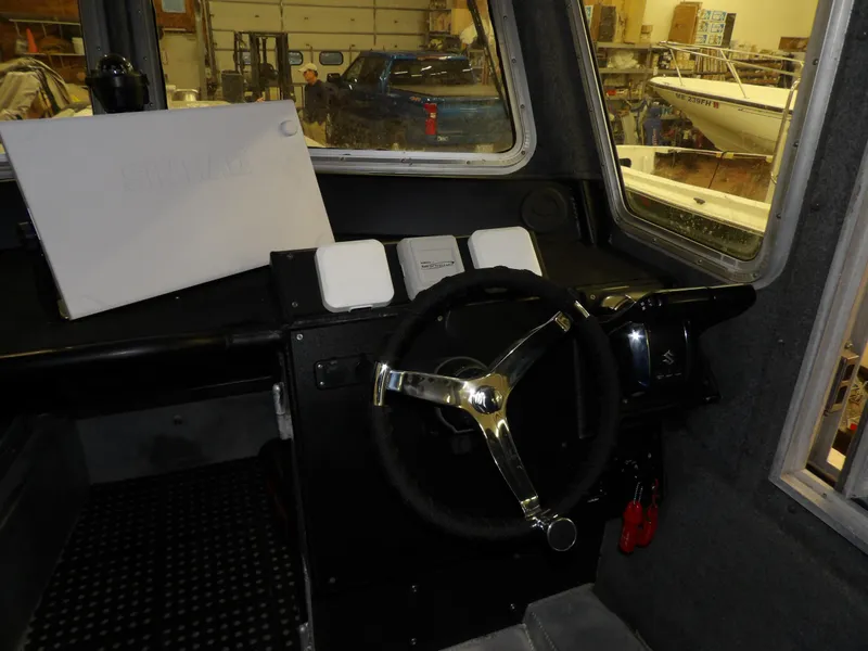 Slide: The Image of Safe Boats Defender 25 2005 - 59