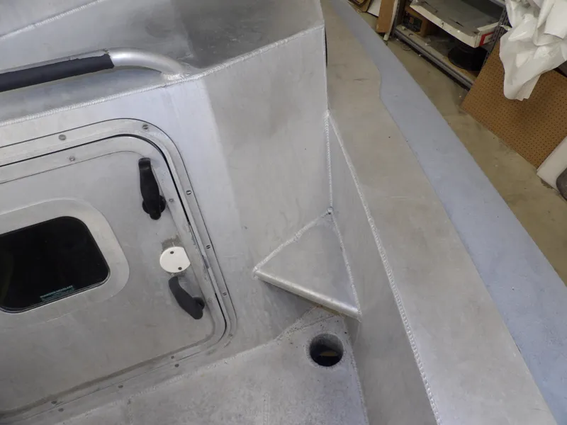 Slide: The Image of Safe Boats Defender 25 2005 - 78