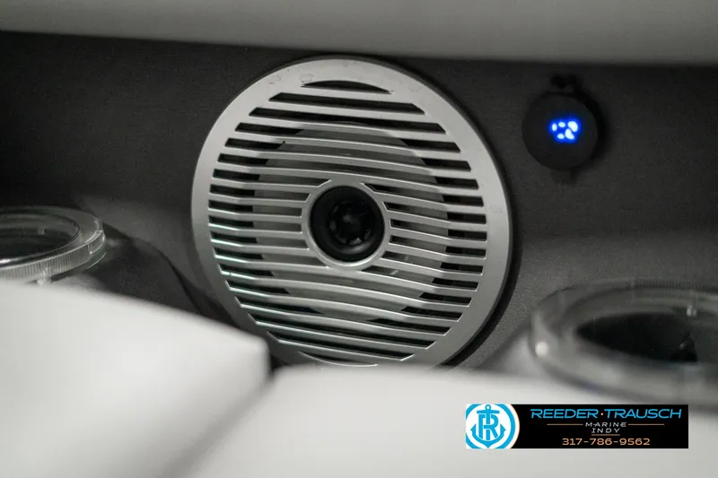 Slide: The Image of Bennington 22 LSB 2022 boat speaker and control panel detail. - 41