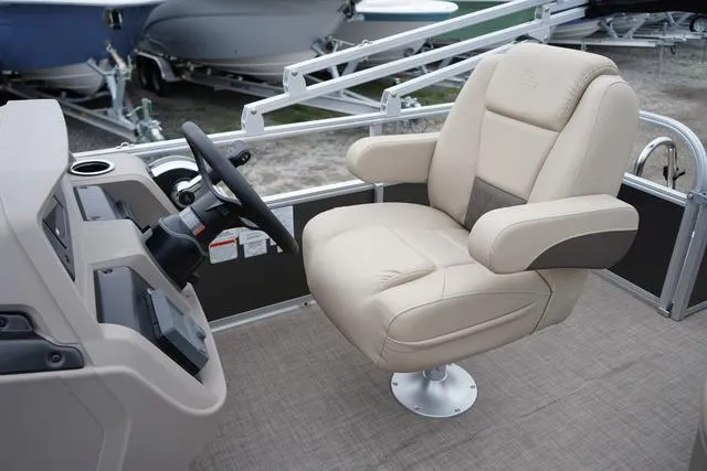 Slide: The Image of Sun Tracker Party Barge 18 2025 - 6